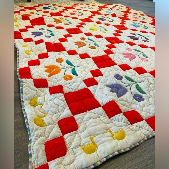 Source Unknown Other - Multicolor Patchwork Quilt- price firm